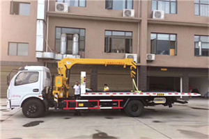 壤塘附近汽车轮胎更换