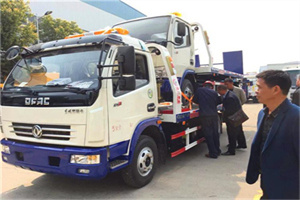 壤塘汽车道路救援拖车价格